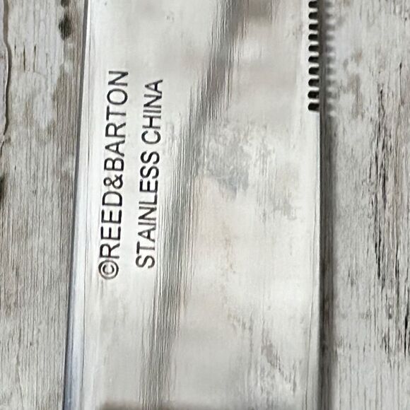 4 Reed & Barton CRESCENDO II Dinner Knives 9 3/4” - Picture 4 of 8